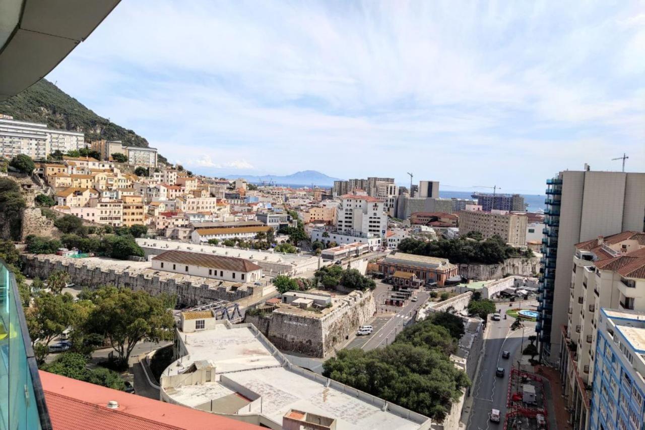Seaside Serenity Oasis - High Floor - Stunning Views Gibraltar Bagian luar foto